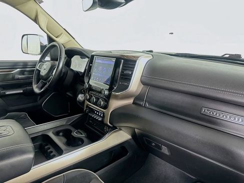 Used 2019 RAM 1500 Laramie RWD image 30