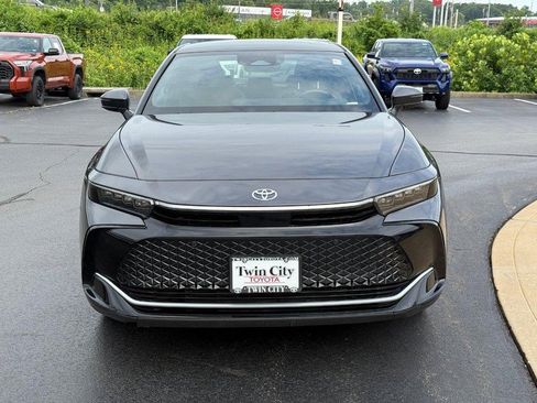 Used 2023 Toyota Crown image 10