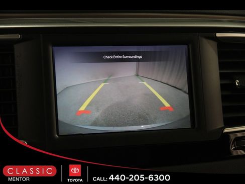 Used 2024 Chrysler Voyager LX image 13