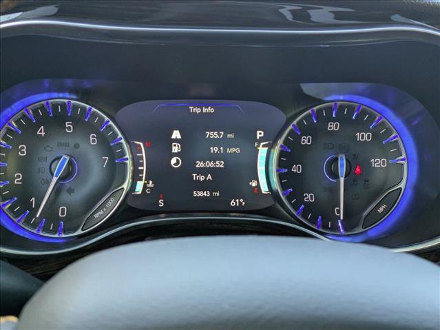 Used 2022 Chrysler Pacifica Pinnacle AWD/4WD image 11
