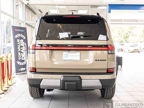 Used 2024 Lexus GX 550 AWD/4WD image 13