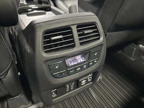 Used 2019 Honda Pilot Elite image 48