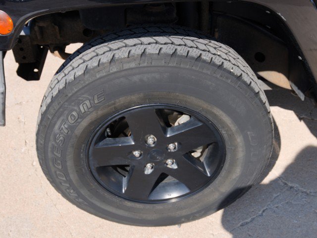 Used 2008 Jeep Wrangler Sahara AWD/4WD image 11