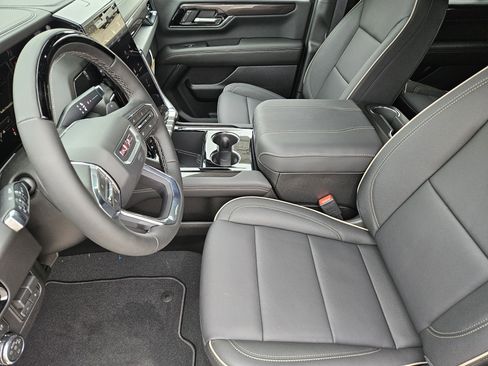 New 2026 GMC Yukon Elevation image 9