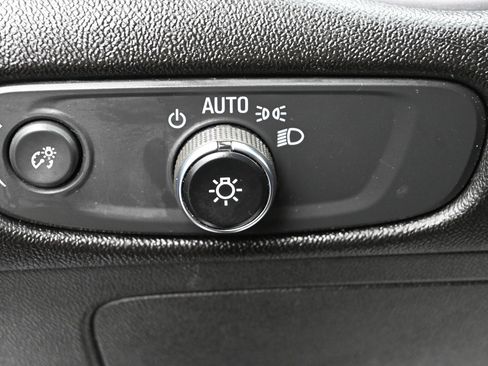 Used 2024 Chevrolet Malibu LT FWD image 12