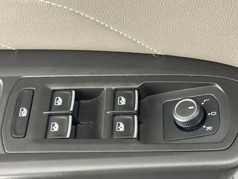 Used 2022 Volkswagen Atlas SEL image 21