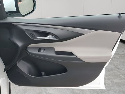 New 2026 Buick Envista Avenir image 13