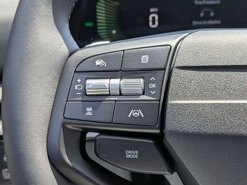 New 2026 Kia Sportage LX FWD image 13