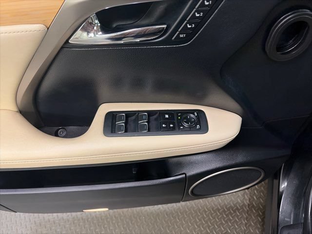 Used 2022 Lexus RX 450hL AWD w/ Premium Package image 23