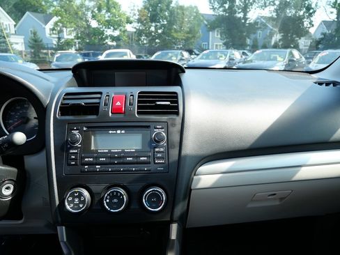 Used 2014 Subaru Forester 2.5i Premium w/ All-Weather Package AWD/4WD image 14
