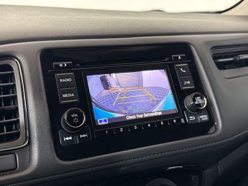 Certified 2021 Honda HR-V LX image 16