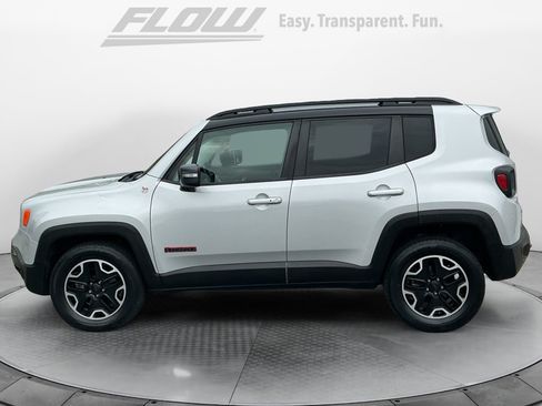 Used 2017 Jeep Renegade Trailhawk AWD/4WD image 5