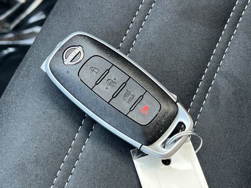 New 2026 Nissan Rogue SL image 27