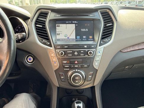 Used 2017 Hyundai Santa Fe Limited AWD/4WD image 21