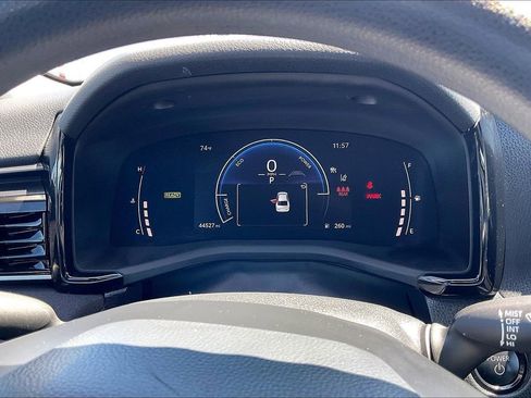 Used 2025 Toyota Camry LE image 18