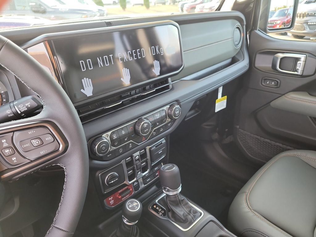 New 2026 Jeep Gladiator Mojave AWD/4WD image 23