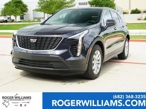 Used 2023 Cadillac XT4 Luxury w/ Cold Weather Package FWD image 1