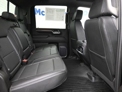 Used 2024 GMC Sierra 2500 Denali w/ Technology Package image 9