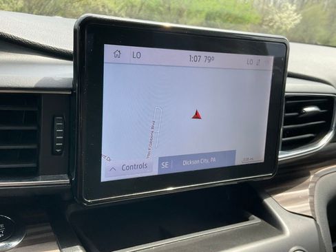 Used 2020 Ford Explorer Limited image 16