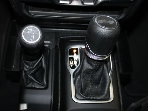 Used 2021 Jeep Wrangler Unlimited Sport AWD/4WD image 41