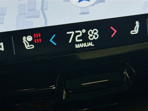 Used 2024 Volvo XC60 T8 Ultimate w/ Protection Package Premier image 21