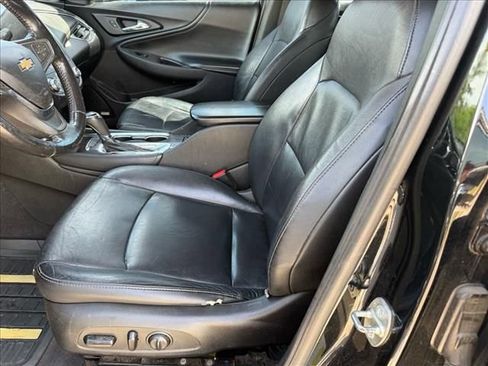 Used 2016 Chevrolet Malibu LT w/ Leather Package FWD image 14