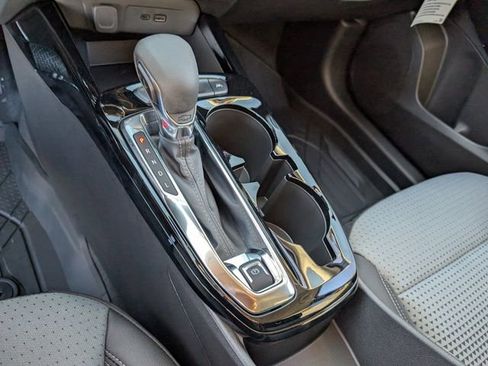 New 2025 Chevrolet Trax LT w/ Driver Confidence Package image 12