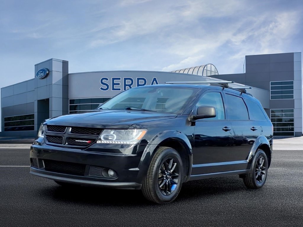 Used 2020 Dodge Journey SE w/ Blacktop Package FWD image 1