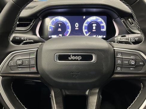 New 2026 Jeep Grand Cherokee Limited image 17