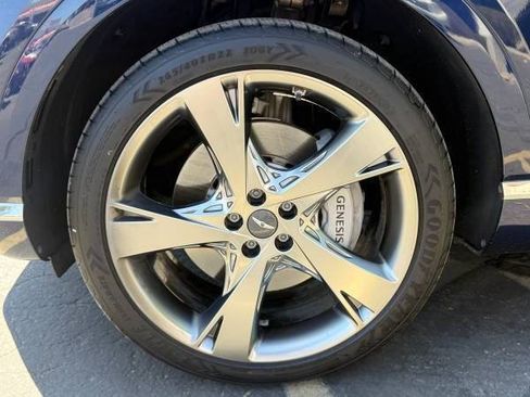 Used 2023 Genesis GV80 2.5T w/ Prestige Package AWD/4WD image 9
