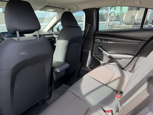 Used 2025 MAZDA MAZDA3 s image 30