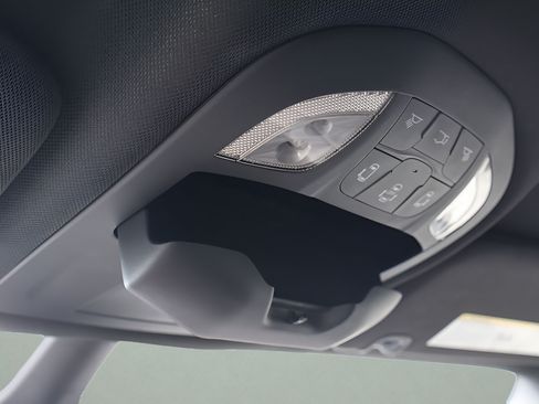 Used 2025 Chrysler Pacifica Select FWD image 25