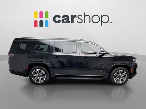 Used 2023 Jeep Wagoneer L 4WD w/ Premium Group I image 6