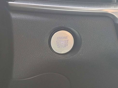 Used 2025 Kia Sorento S w/ Panoramic Sunroof Package image 32