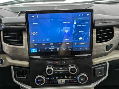 Used 2024 Ford Expedition Limited AWD/4WD image 29