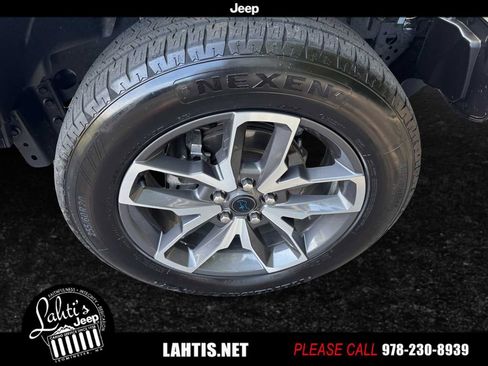 Used 2024 Jeep Wrangler Unlimited w/ Convenience Group image 10