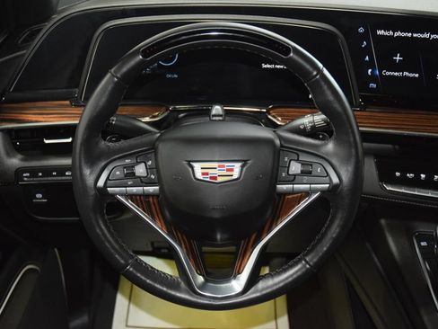 Used 2024 Cadillac Escalade ESV Premium Luxury w/ LPO, Floor Liner Package AWD/4WD image 39