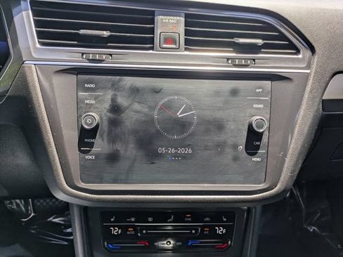 Used 2022 Volkswagen Tiguan SE AWD/4WD image 24