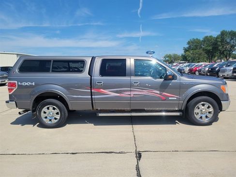 Used 2012 Ford F150 Lariat w/ Lariat Chrome Pkg image 2