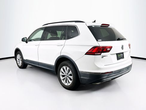Used 2018 Volkswagen Tiguan SE w/ Panoramic Sunroof Package AWD/4WD image 5