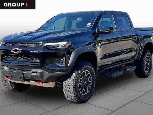 Used 2025 Chevrolet Colorado ZR2 w/ Technology Package image 1