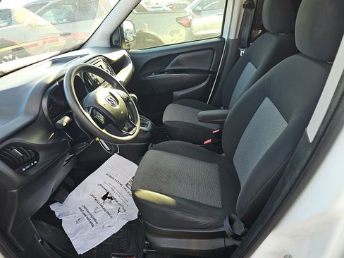 Used 2021 RAM ProMaster City Tradesman FWD image 10