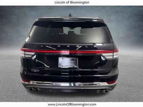 Used 2025 Lincoln Aviator Reserve AWD/4WD image 7