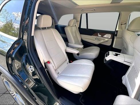 Certified 2023 Mercedes-Benz GLS 450 4MATIC image 28