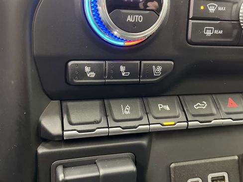 Certified 2022 GMC Sierra 2500 Denali w/ Denali Ultimate Package image 32