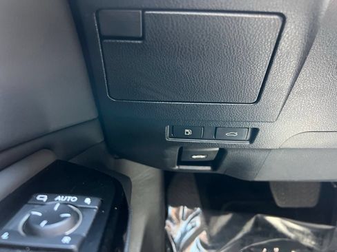 Used 2022 Lexus ES 350 w/ Premium Package FWD image 36