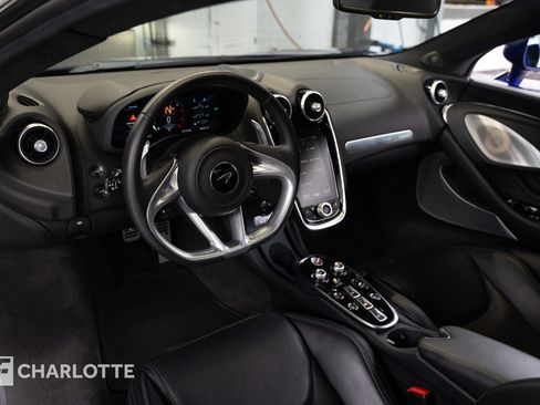 Used 2022 McLaren GT image 24