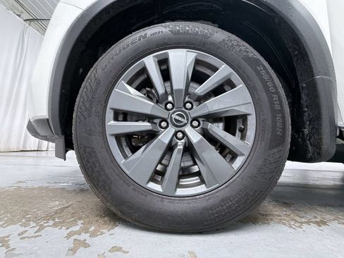 Used 2024 Nissan Pathfinder SV w/ Lighting Package (N92) AWD/4WD image 14