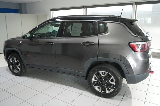 Used 2018 Jeep Compass Trailhawk w/ Cold Weather Group AWD/4WD image 4