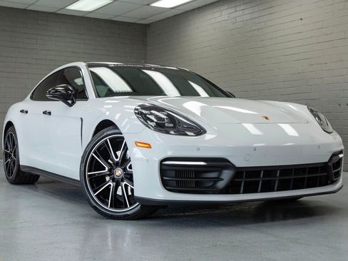 Used 2021 Porsche Panamera image 1